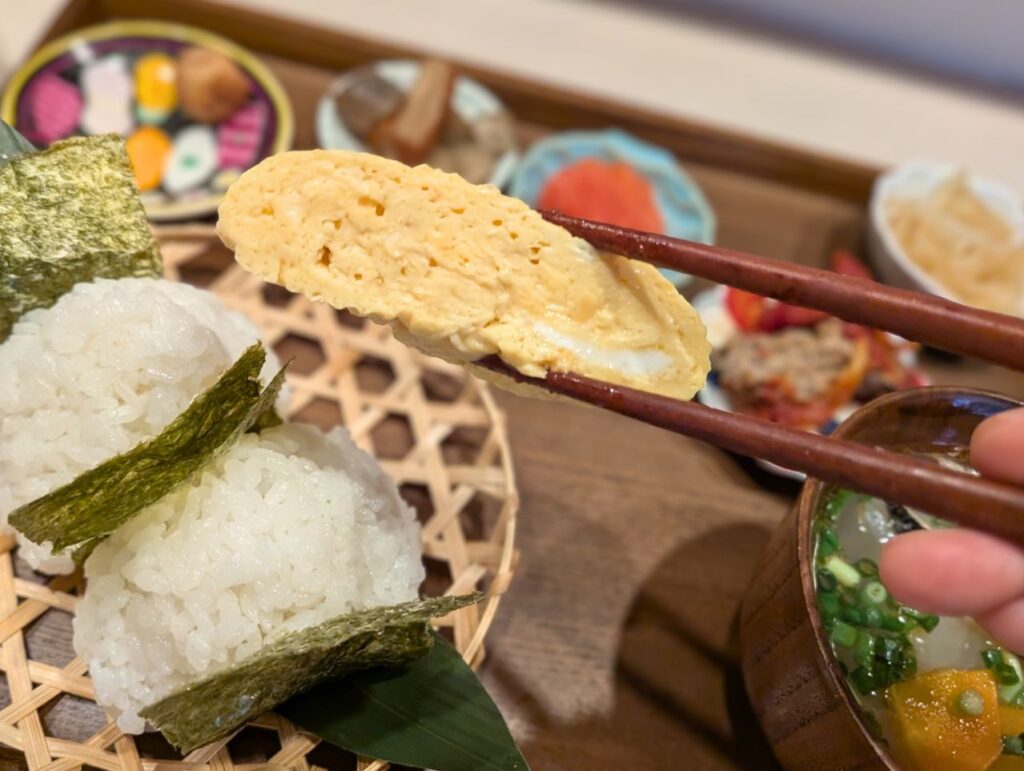 おにぎりうたり　だし巻き卵
